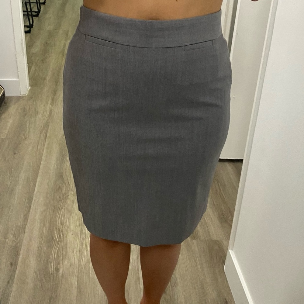Size 4 Gray Banana Republic Pencil Skirt